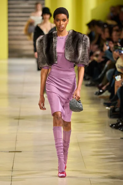 Look 62